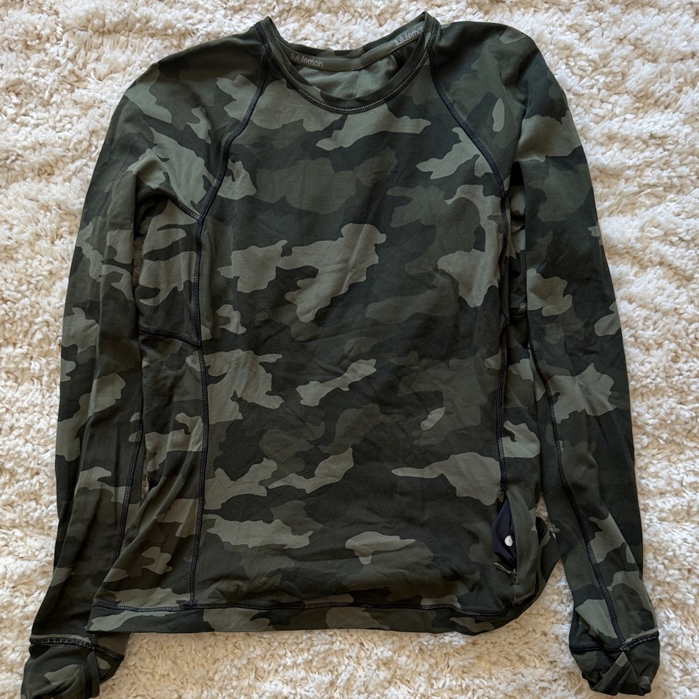 Lululemon heritage camo top size 8